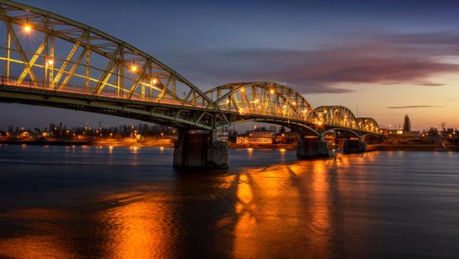 Apartman Rea Komárno エクステリア 写真